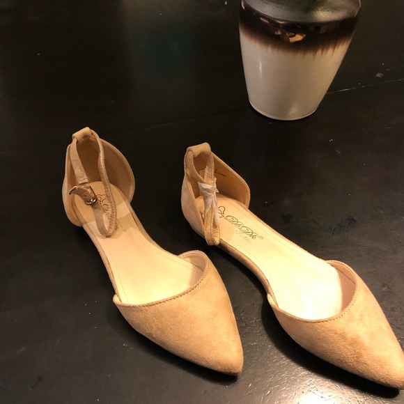 Flats - Picture 1 of 3
